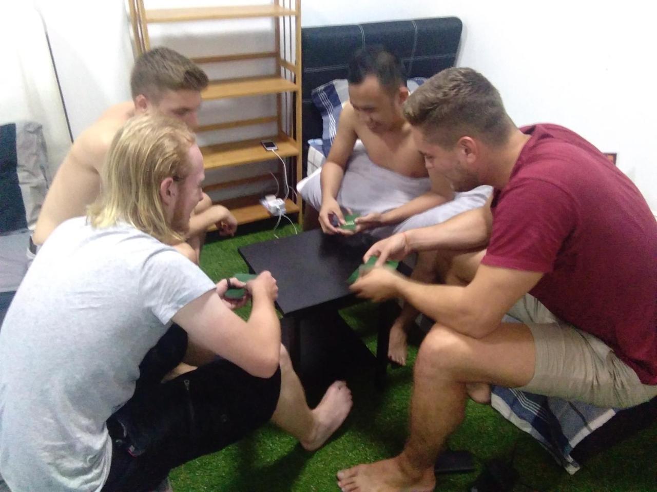 Co.Living Hostel Bandar Seri Begawan Eksteriør billede