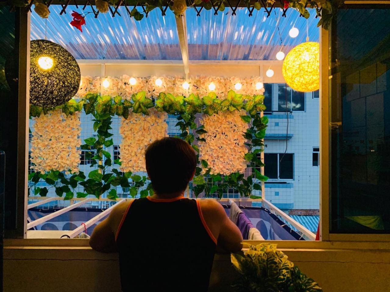 Co.Living Hostel Bandar Seri Begawan Eksteriør billede