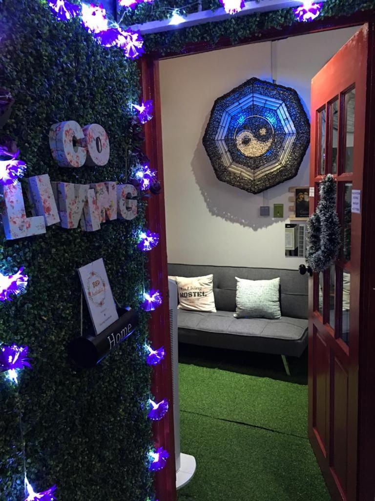 Co.Living Hostel Bandar Seri Begawan Eksteriør billede